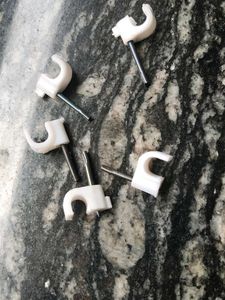 Cable Clips with Nails - Pack of 40