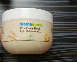 mamaearthRice Dewy Bright Light Gel Moisturizer