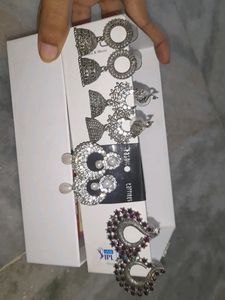 Earings
