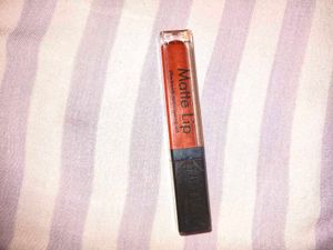 Swiss beauty Matte Lipstick