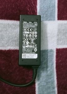 DELL LAPTOP CHARGER NEW AND ORIGINAL 45 WATT
