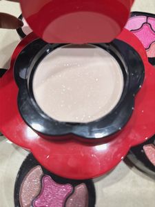 Makeup Kit - Eyeshadows, Blush