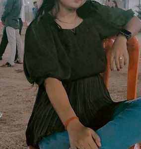 Chic Green Top