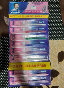 NEW BRANDED ORAL-B  EXTRA SOFT 8 TOOTHBRUSH