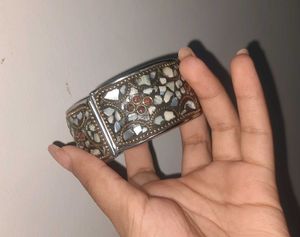 Handicrafts Openable Boho Bracelet
