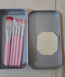 Makeup Brushes