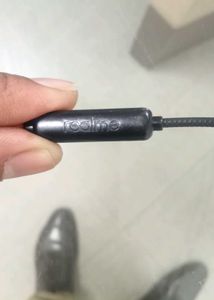 REALME NEW AND ORIGINAL HEADPHONE