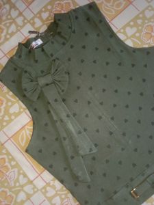 (Unused)  Cute Top 💚💚💅✨