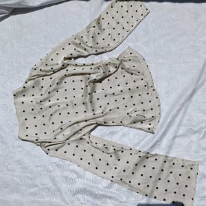 H&amp;M Polka Dot Satin Top 🖤🍦