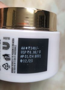 Dew Drama Gel Cream With Vitamin E