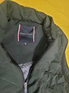 Stylish Olive Green Sleeveless Jacket