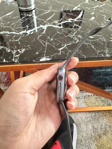 Original Apple Watch Series 4 44mm (GPS + Cellular)