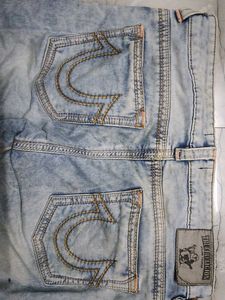 Light Wash Slim Fit Jeans