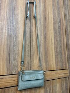 Crossbody Bag - Stylish & Functional