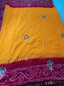 &#34;Pila Saree With Unstitched Blouse