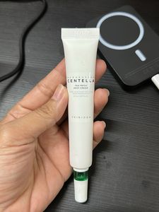 SKIN1004 Tea‑Trica Spot Cream 20ml