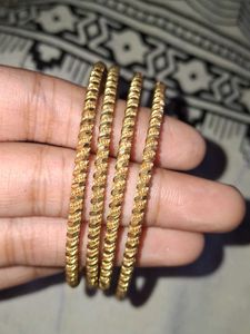 Bangles Combo With A Necklace Freee