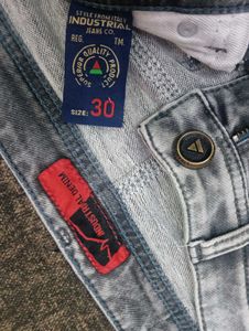 Stylish Black Sweatshirt &amp; Jeans