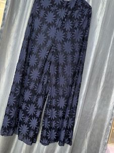 Elegant Black Wide-Leg Pants with Textured Floral
