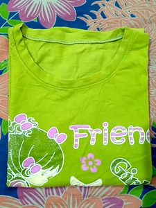 Parrot Green Used T-shirt For Girls