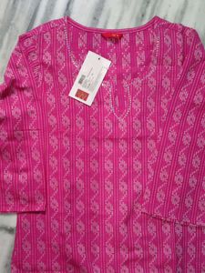 New Pink Woven Pattern Kurti - V-Neck 3/4 Sleeve