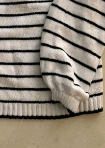 White Sweter