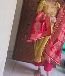 Embroidered Kurta Set