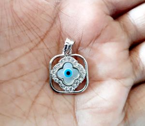925 Silver Mop Pendant