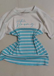 Striped printed Graphic Tee