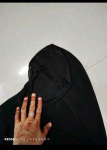 Black Hijab - Excellent Condition