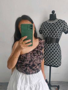 Floral One-Shoulder Top