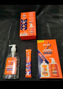 Handwash And Lip Balm + Refil Dettol Handwas