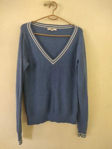 Uniqlo V Neck Blue Jumper