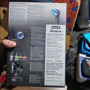 Oral-B Io8 Electric Toothbrush, 6 Smart Modes