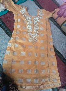 Embroidered Checkered Kurti