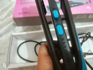Kemei 2-in-1 Hair Styler