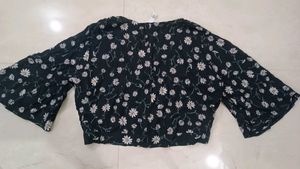 Floral Print Button Crop Top