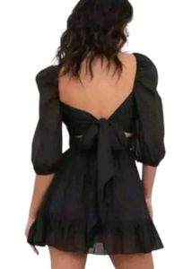 BEAUTIFUL WOMAN DRESS.