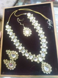 Kundan Long Set