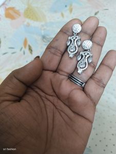 New Dazzling Earing