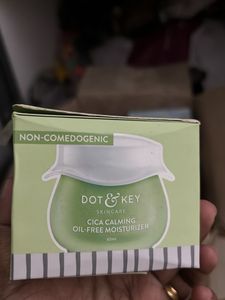 Dot &amp; Key Cica Calming Moisturizer