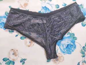 Victoria&#39;s Black Seamless Thong