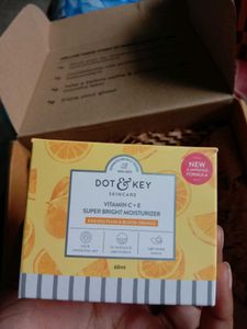 Dot & Key Vitamin C+E Moisturizer