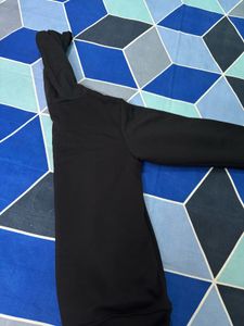 Black &#39;Babe&#39; Hoodie