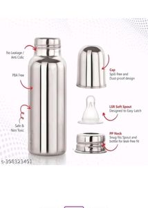 🎉never Used Feeding Bottle Woth Free Bresh🎉