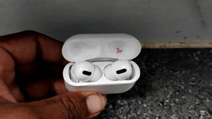 Apple AirPods Pro (2nd generation)