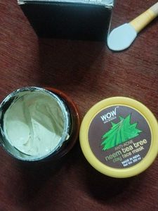 WOW Skin Science Anti-Acne Neem Tea Tree Clay Face