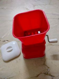 Onion Hand Grinder :EASY TO USE