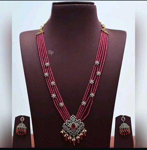 Elegant Red Beaded Necklace Set