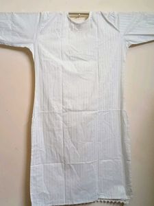 Pretty White Kurta With Lace, Sequin &amp; Thread Work